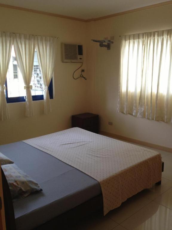 Dumaguete Springs Apartment Dumaguete City Luaran gambar