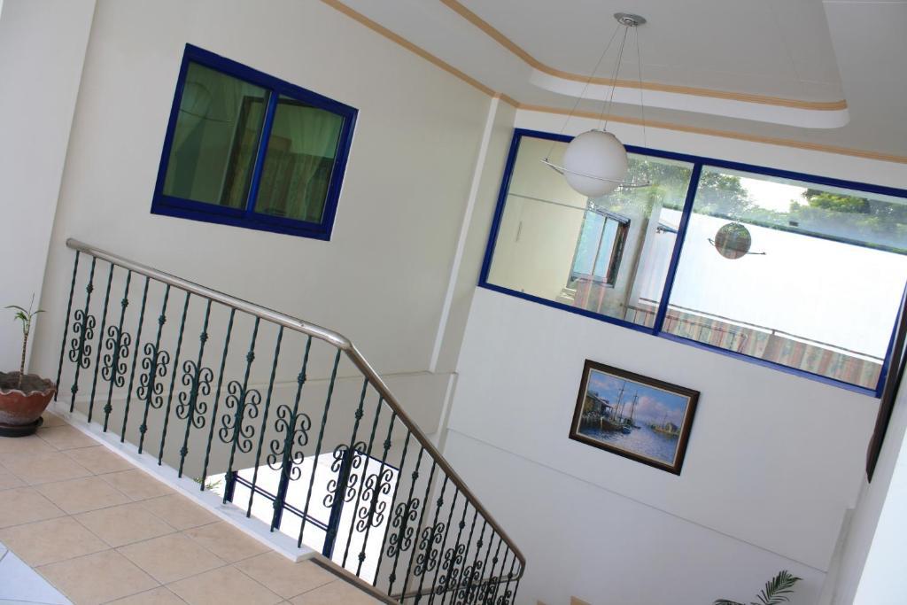 Dumaguete Springs Apartment Dumaguete City Luaran gambar